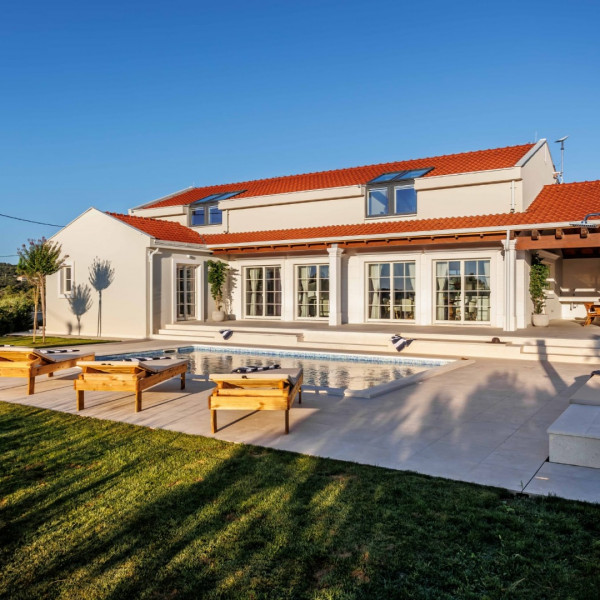 Villa Cypress Estate, Villa Cypress Estate with heated pool, Dalmatia, Dvornica, Croatia Split