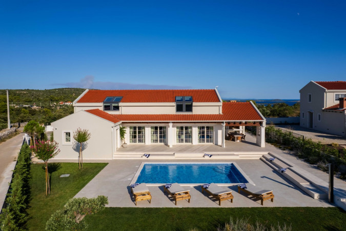 Villa Cypress Estate, Villa Cypress Estate with heated pool, Dalmatia, Dvornica, Croatia Split