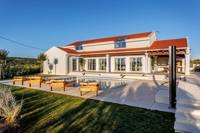 Villa Cypress Estate with heated pool, Dalmatia, Dvornica, Croatia Split