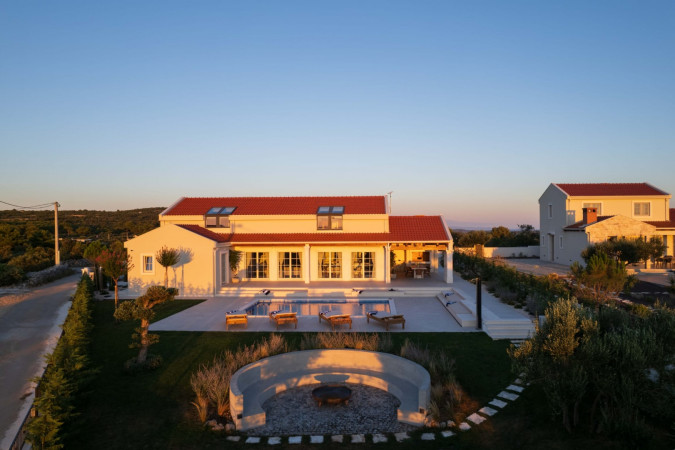 Villa Cypress Estate with heated pool, Dalmatia, Dvornica, Croatia Split