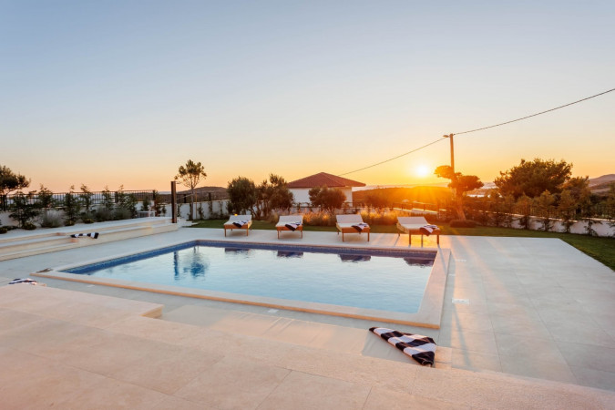 Villa Cypress Estate with heated pool, Dalmatia, Dvornica, Croatia Split
